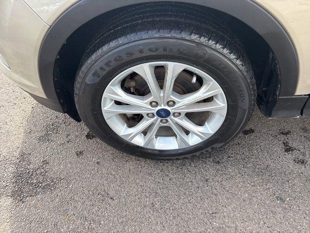 Ford Escape  2017