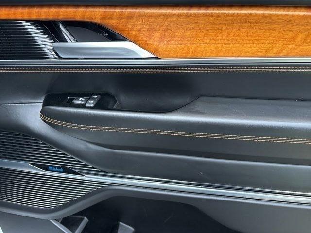 Jeep Grand Wagoneer  2022