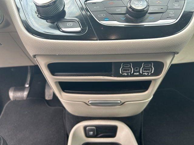 Chrysler Pacifica  2023
