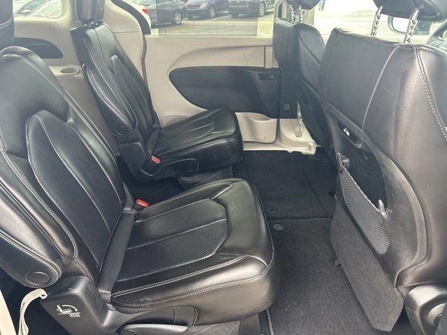 Chrysler Pacifica  2023