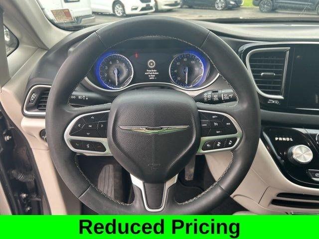 Chrysler Pacifica Touring L 2023