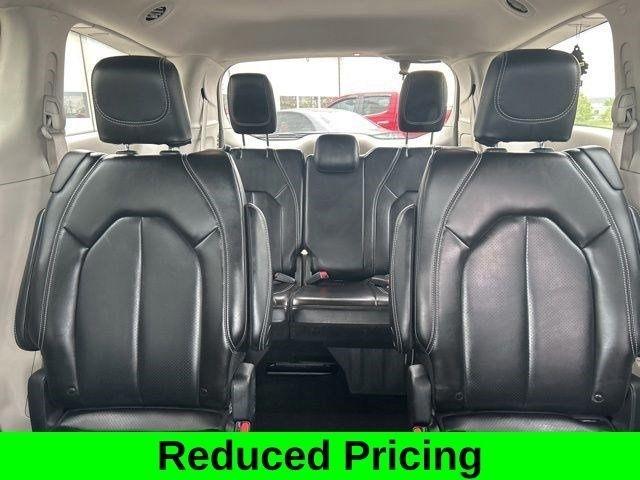 Chrysler Pacifica Touring L 2023