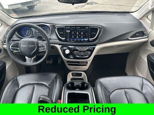 Chrysler Pacifica Touring L 2023