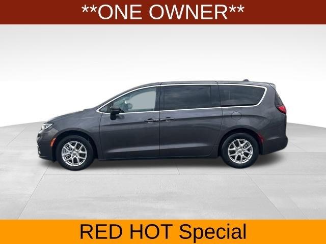 Chrysler Pacifica Touring L 2023