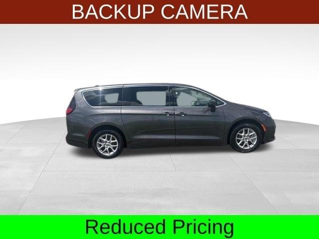 Chrysler Pacifica Touring L 2023