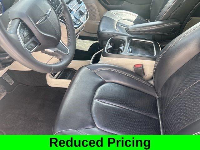 Chrysler Pacifica Touring L 2023