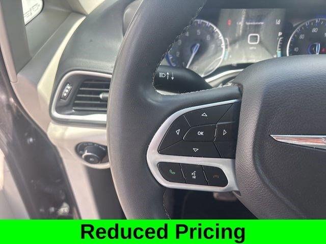 Chrysler Pacifica Touring L 2023
