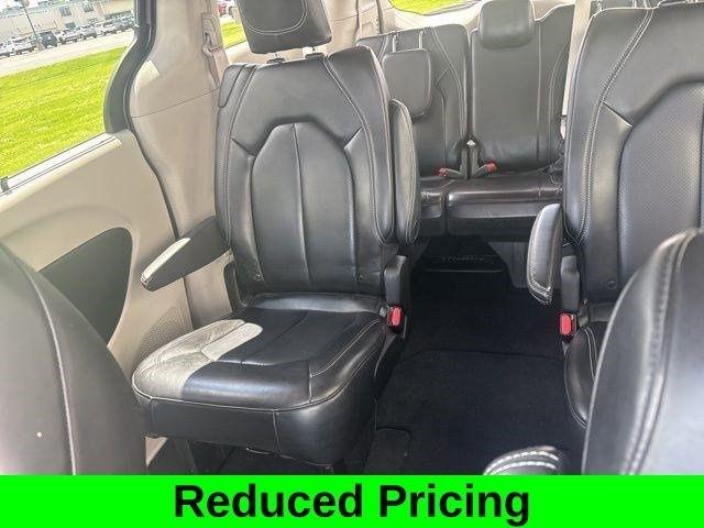 Chrysler Pacifica Touring L 2023