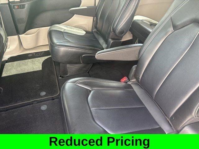 Chrysler Pacifica Touring L 2023