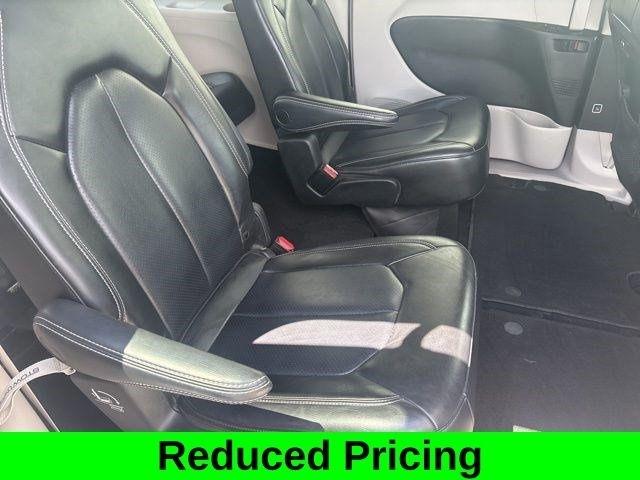 Chrysler Pacifica Touring L 2023
