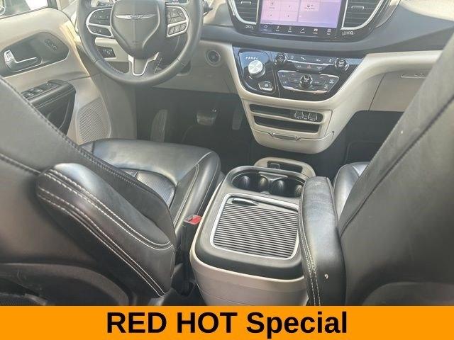 Chrysler Pacifica Touring L 2023