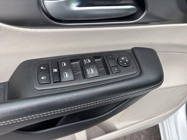Chrysler Pacifica  2023