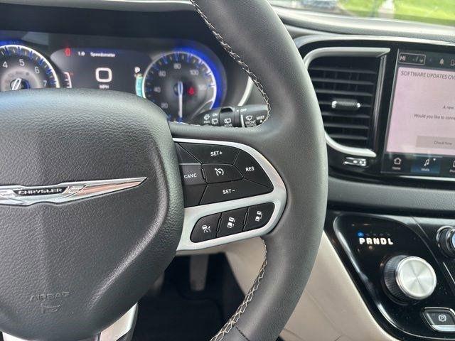 Chrysler Pacifica  2023