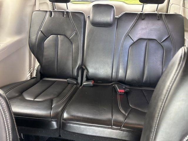 Chrysler Pacifica  2023