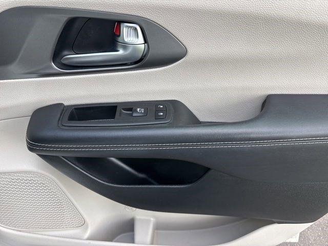 Chrysler Pacifica  2023