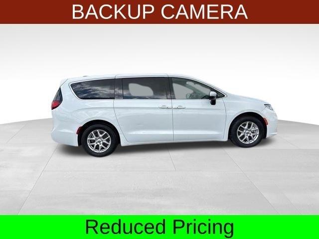 Chrysler Pacifica Touring L 2023
