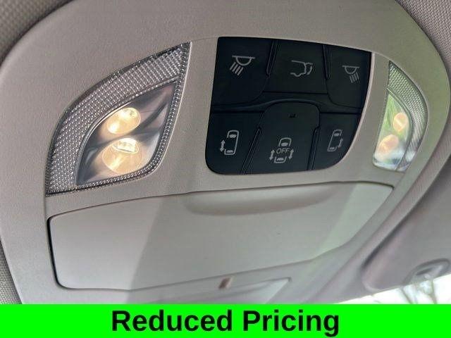 Chrysler Pacifica Touring L 2023