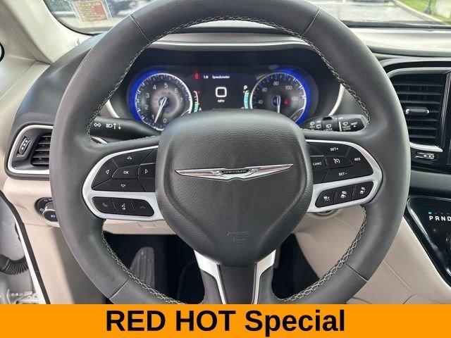 Chrysler Pacifica Touring L 2023
