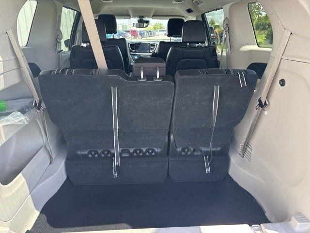 Chrysler Pacifica  2023