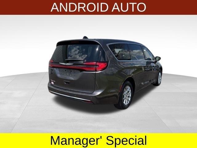 Chrysler Pacifica Touring L 2023