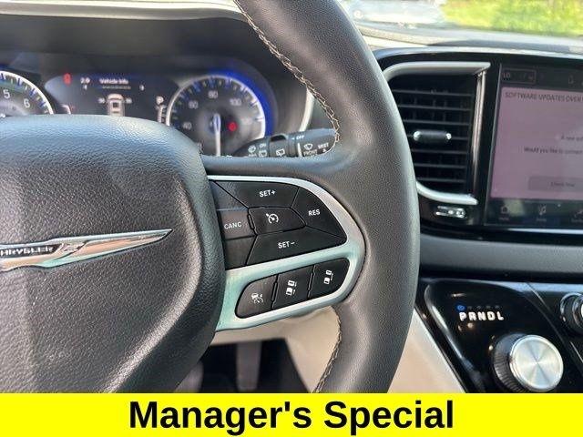 Chrysler Pacifica Touring L 2023