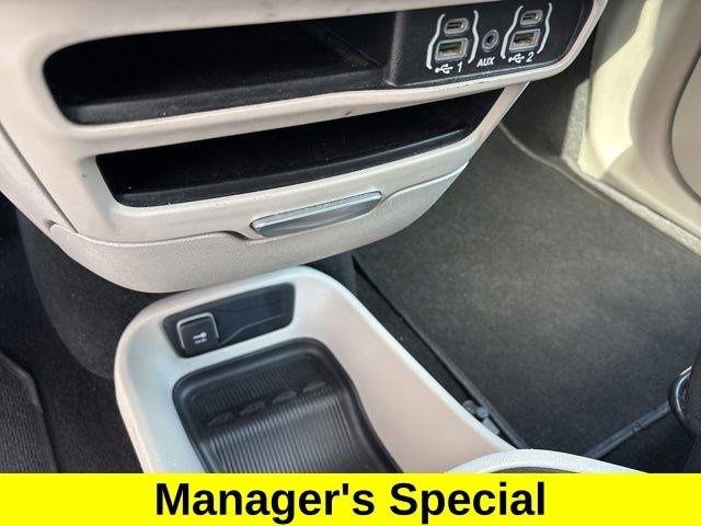 Chrysler Pacifica Touring L 2023