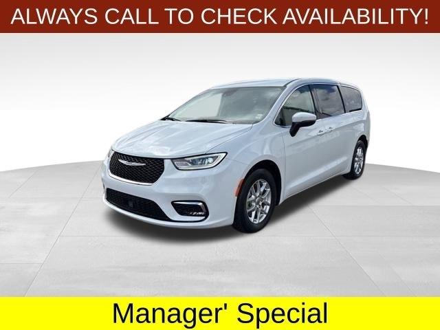Chrysler Pacifica Touring L 2023