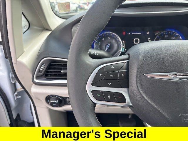 Chrysler Pacifica Touring L 2023