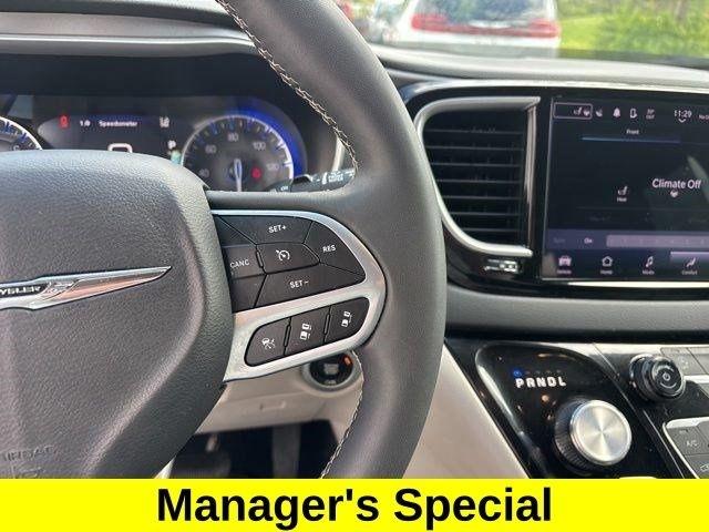 Chrysler Pacifica Touring L 2023