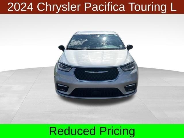 Chrysler Pacifica Touring L 2024