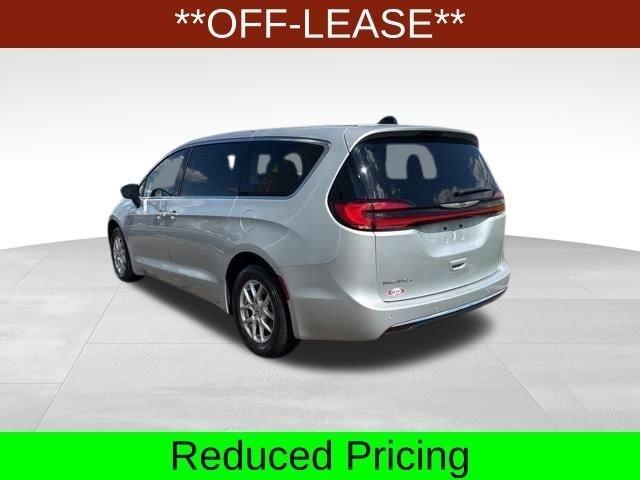 Chrysler Pacifica Touring L 2024