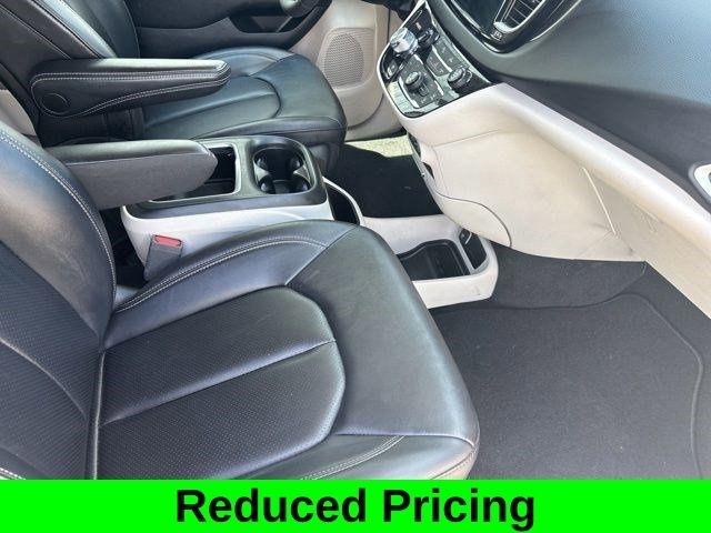 Chrysler Pacifica Touring L 2024