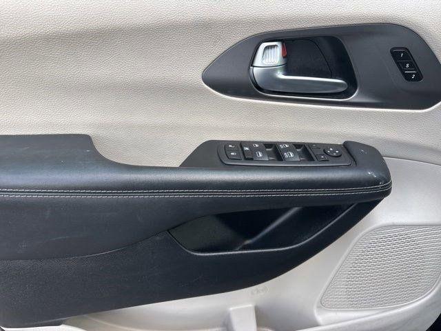 Chrysler Pacifica  2023
