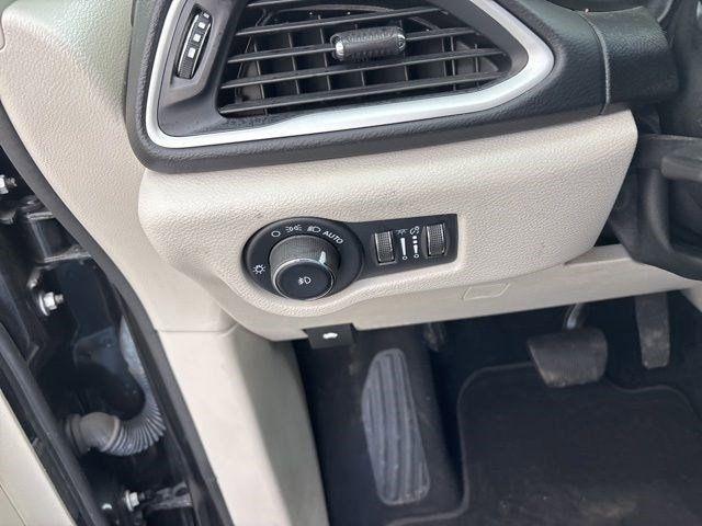 Chrysler Pacifica  2023