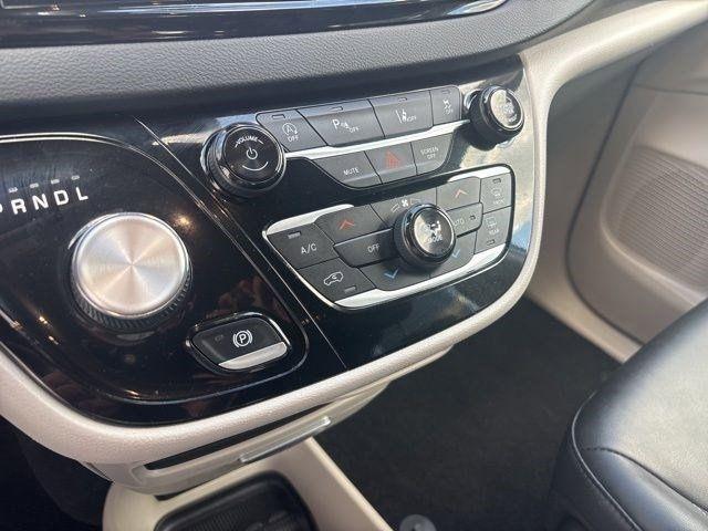 Chrysler Pacifica  2024