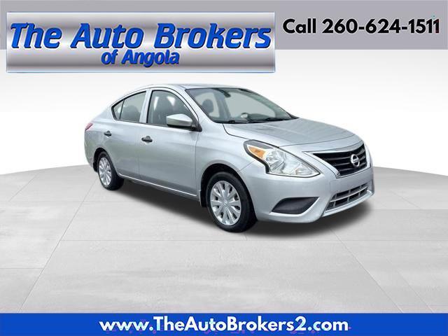 Nissan Versa  2019