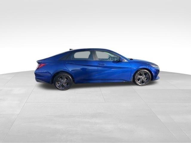 Hyundai Elantra  2023