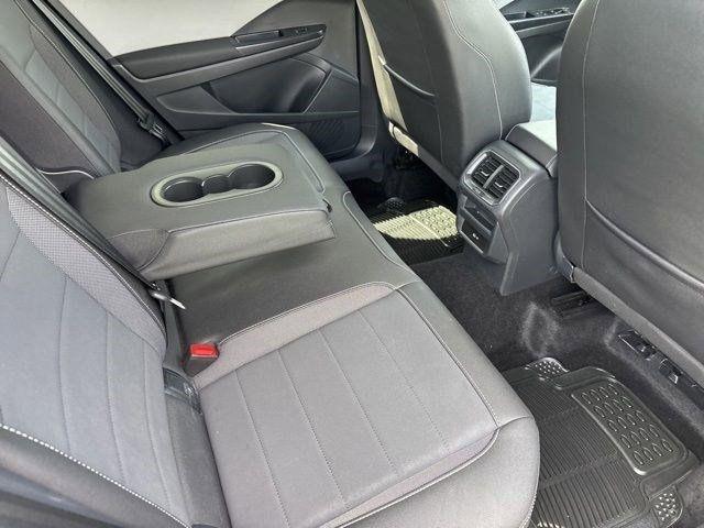 Volkswagen Taos  2023