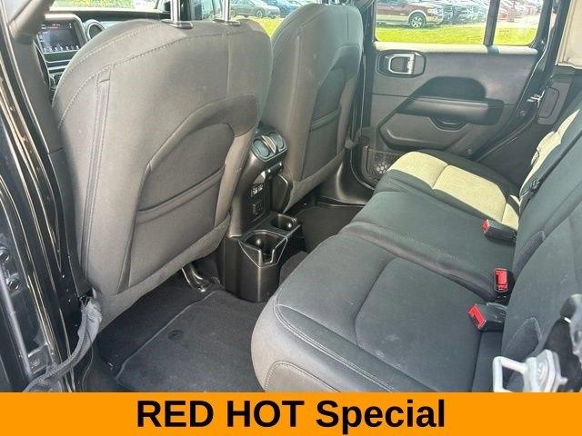 Jeep Wrangler Unlimited Sahara 4WD 2021