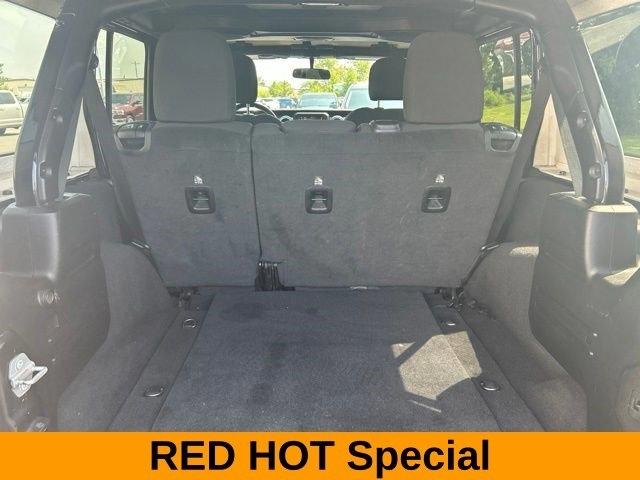 Jeep Wrangler Unlimited Sahara 4WD 2021