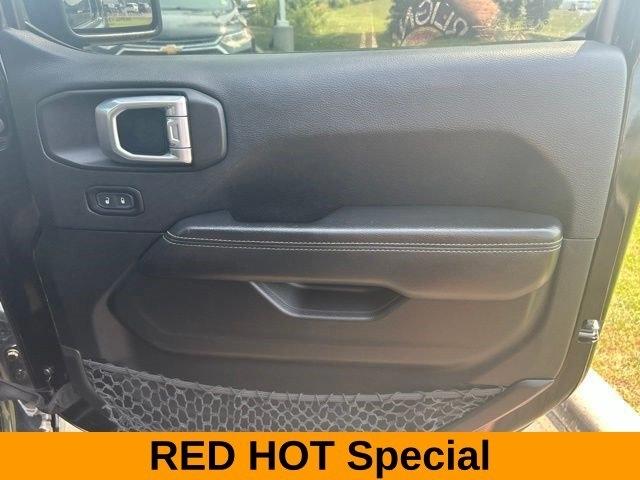 Jeep Wrangler Unlimited Sahara 4WD 2021