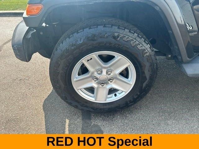 Jeep Wrangler Unlimited Sahara 4WD 2021