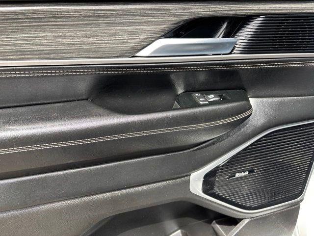 Jeep Wagoneer  2022