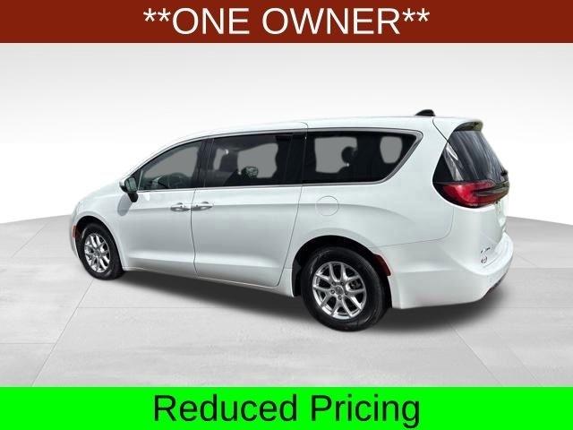 Chrysler Pacifica Touring 2023