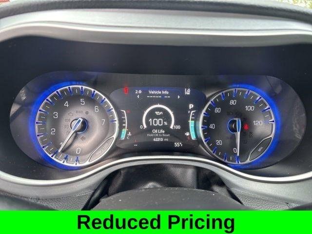 Chrysler Pacifica Touring 2023