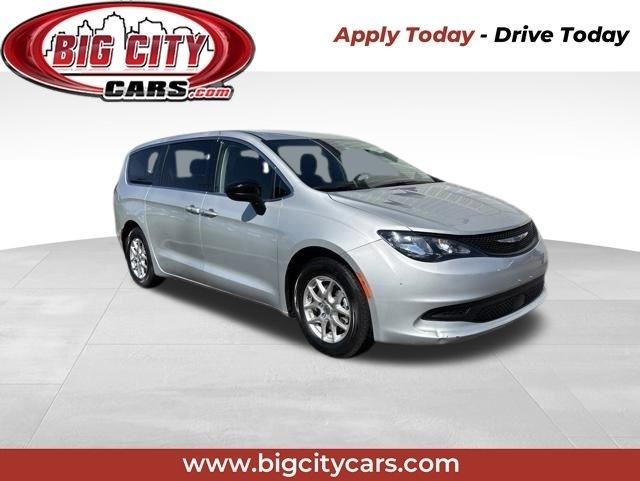 2024 Chrysler Voyager LX