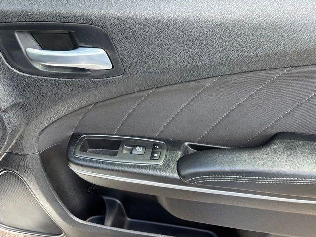 Dodge Charger  2021