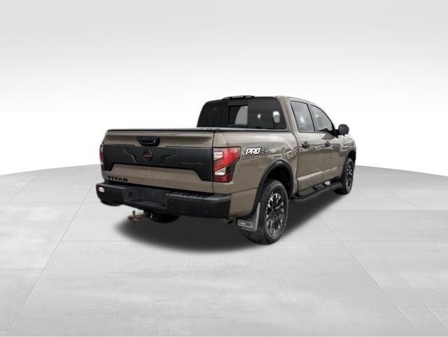 Nissan Titan  2021