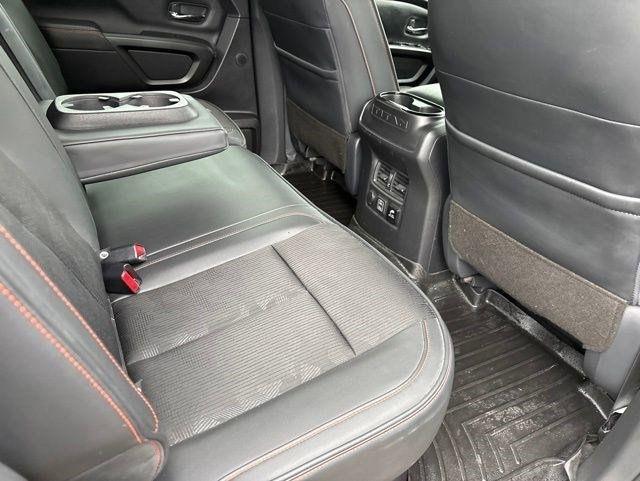 Nissan Titan  2021