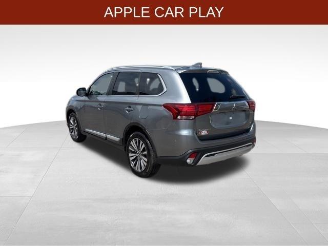 Mitsubishi Outlander  2020